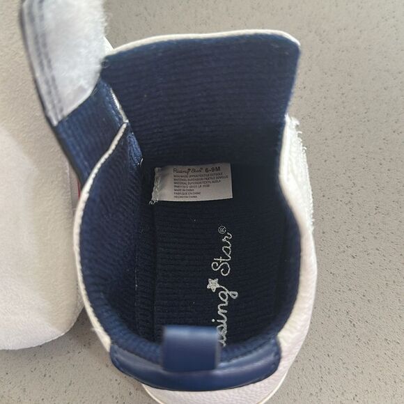 Rising Star white with navy blue and red strap Crib shoes size infant 6-9 months - Picture 5 of 5